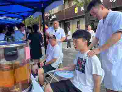 咸陽老街 當(dāng)古韻街巷涌動中醫(yī)藥文化潮，滋養(yǎng)現(xiàn)代營養(yǎng)健康新風(fēng)尚